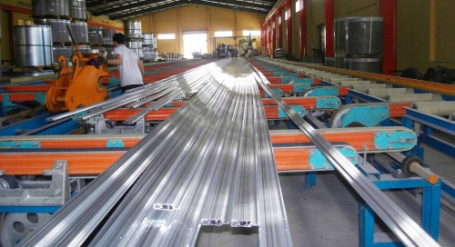 The Ministry of Industry and Trade issued a Decision on the results of the final review of the application of anti-dumping measures on certain flat-rolled, painted alloy or non-alloy steel products originating from the Republic of Korea and the People's Republic of China (Case code: ER01.AD04)